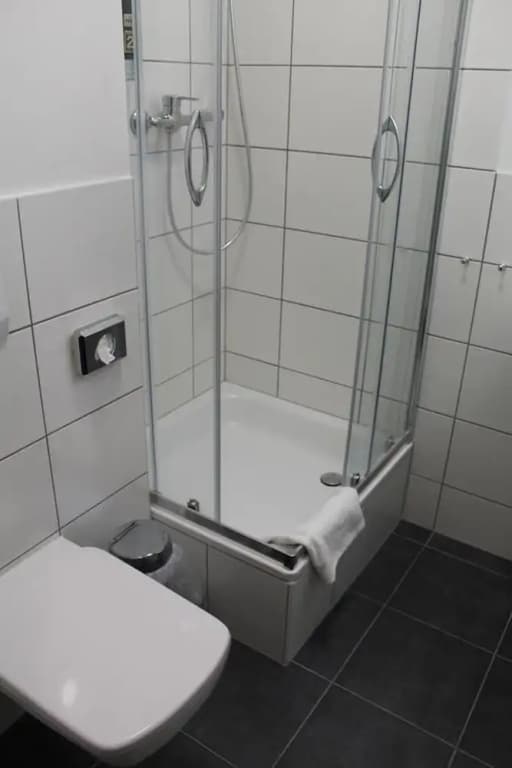 Hotel Queenspark - photo 7