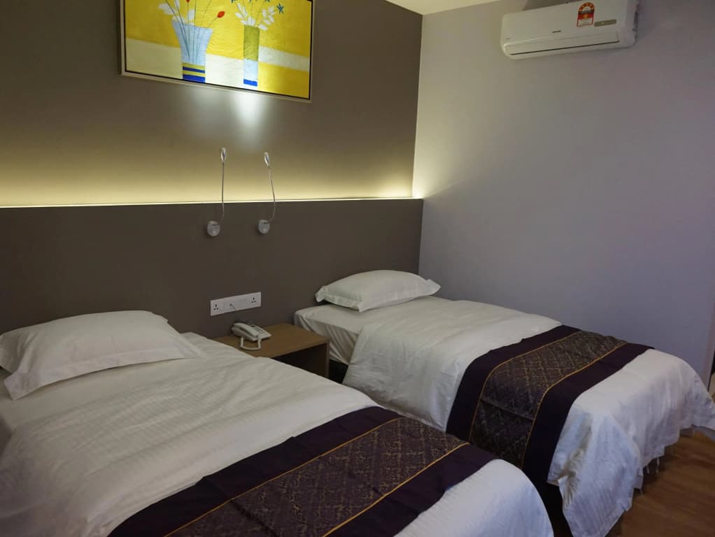 Super 8 Hotel @ Bayan Baru - photo 3