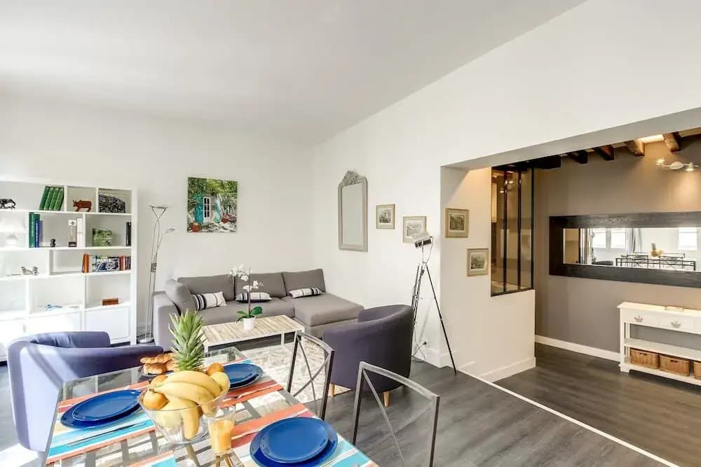 Saint Honore Apartment - photo 3