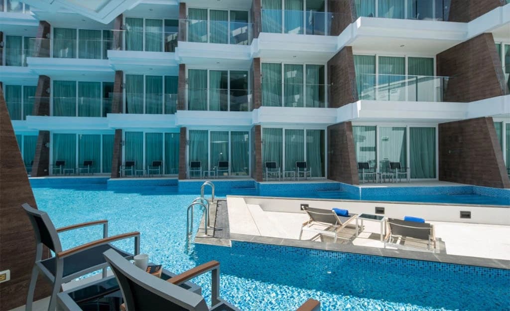 The Beachfront Hotel Phuket - photo 9