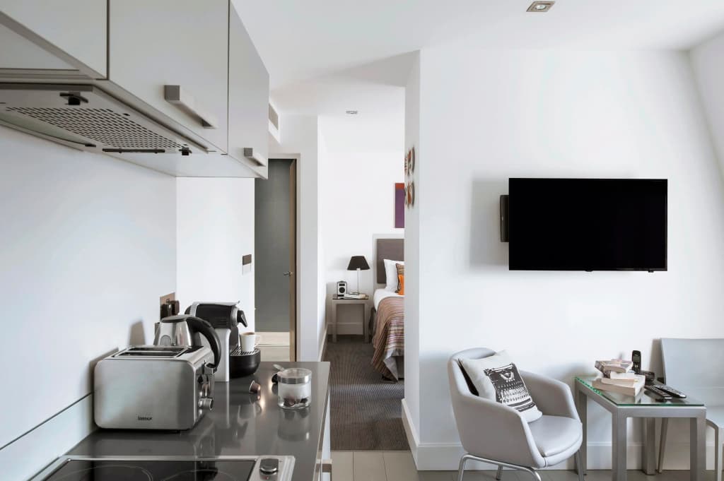 Templeton Place by Supercity Aparthotels - photo 11