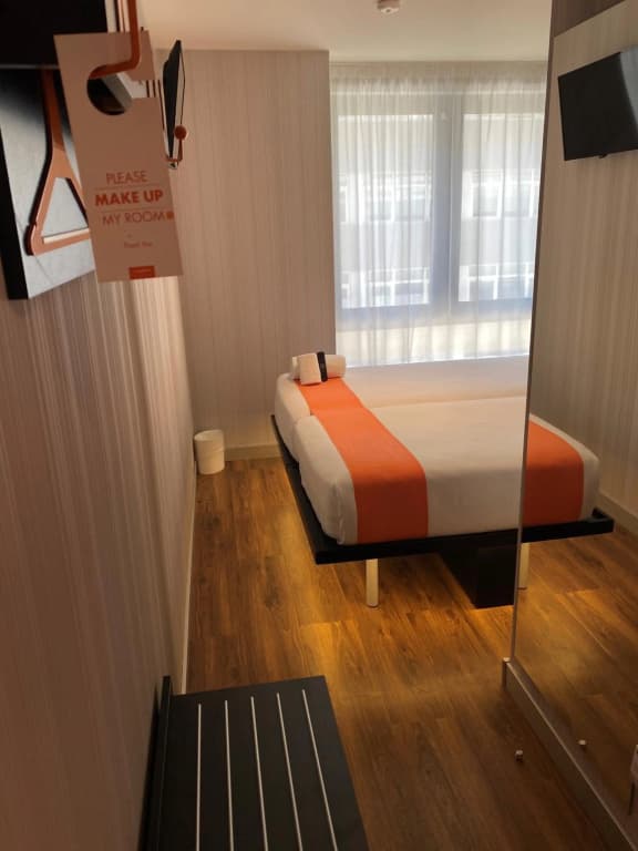 easyHotel Lisbon - photo 44