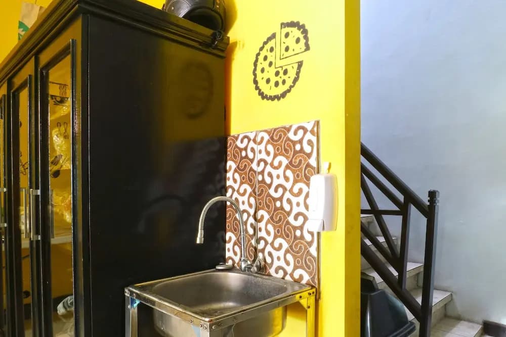 Raja Rani Hostel - photo 15