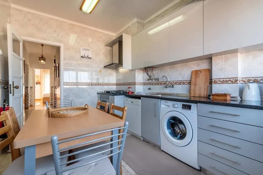 Guestready - Bright 2BR Apartment in the Heart of Graça - photo 15