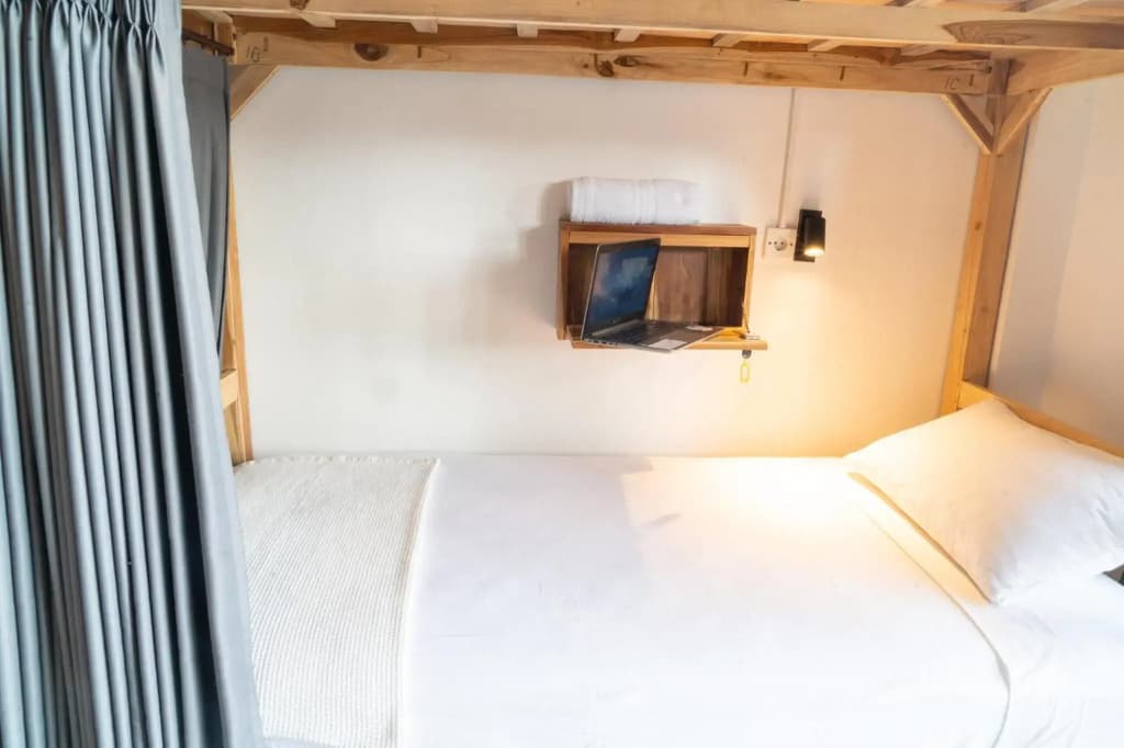 Surf & Party - Hostel Somewhere Else - photo 26