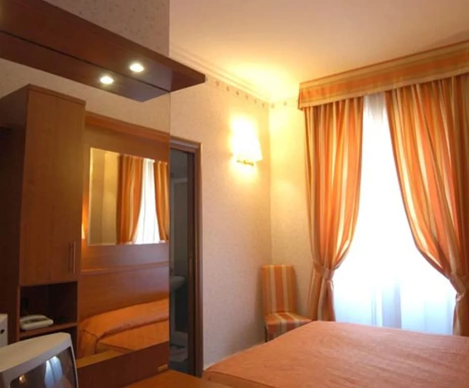 Hotel Dina - photo 6