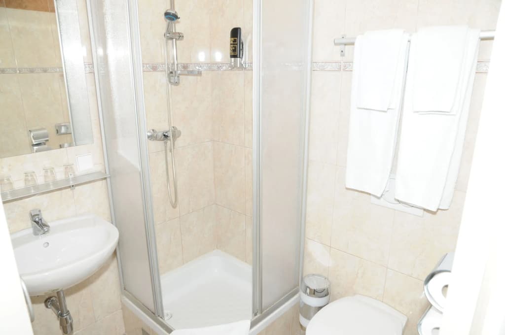 Hotel Pension Andreas - photo 8
