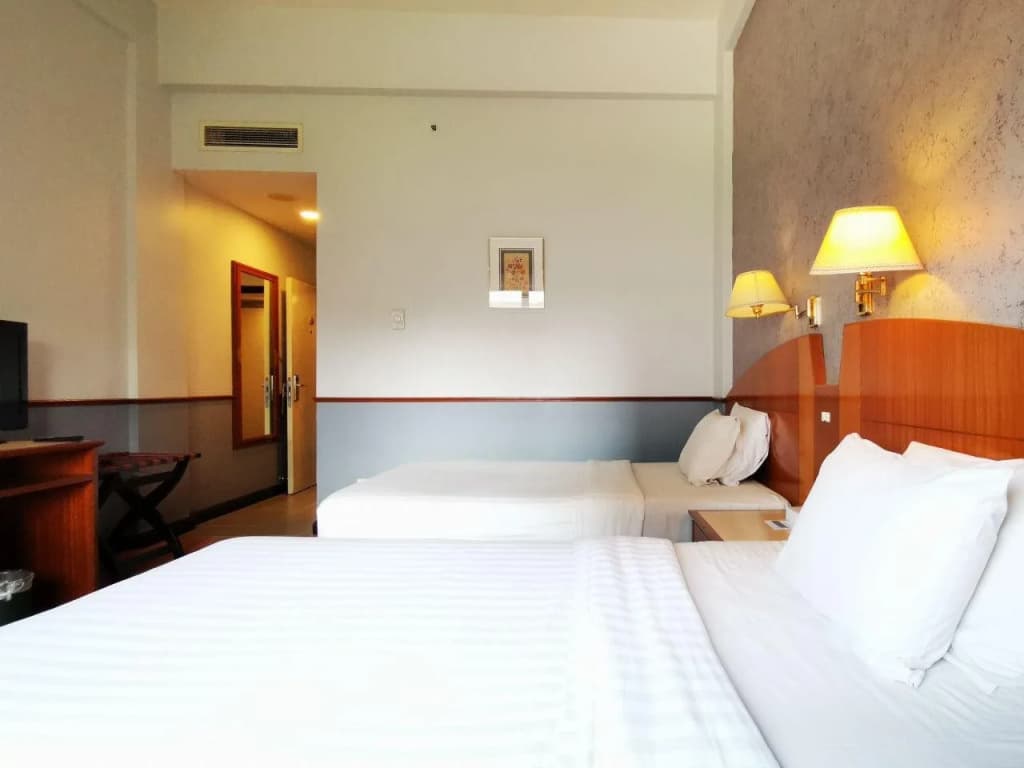 Merrida Hotel - photo 6
