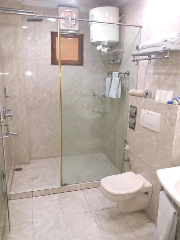 Bajaj Indian Home Stay - photo 10