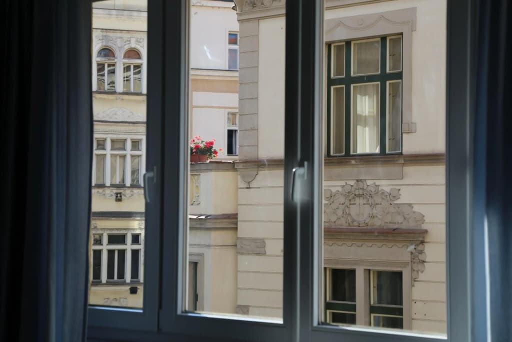 Charles Square Apartments - photo 1