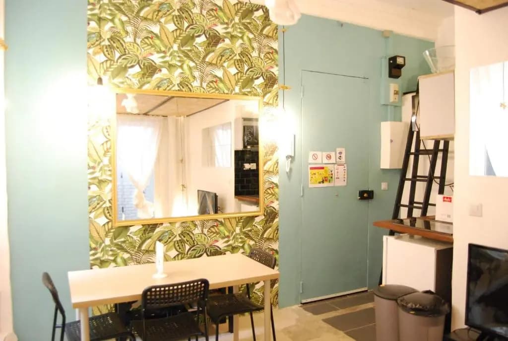 Arty 20m² district of BATIGNOLLES - main photo