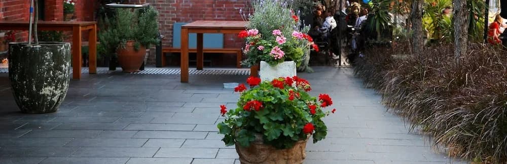 Sinclairs City Hostel - photo 12