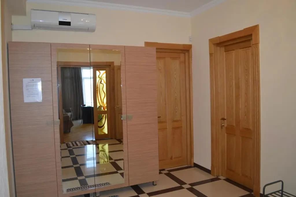 Mtatsminda Str 27(Ex. Dimitri Kipiani Str 35) - photo 3