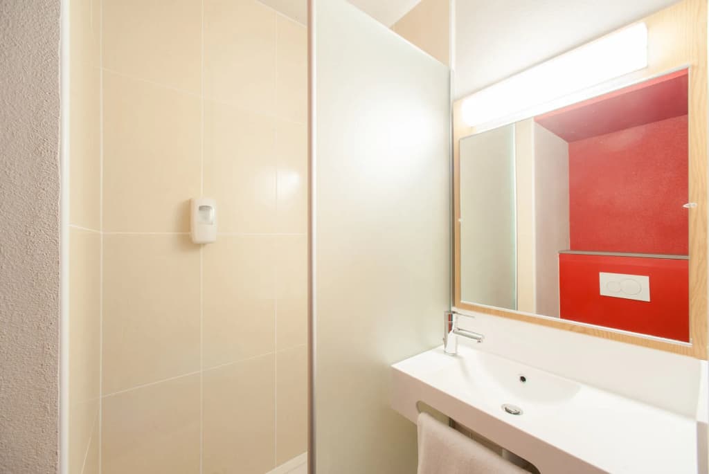 B&B HOTEL Paris Porte des Lilas - photo 10