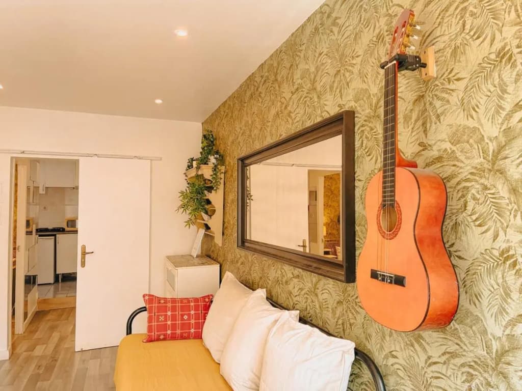 Charming Local Flat Near Sao Bento Palace - photo 1