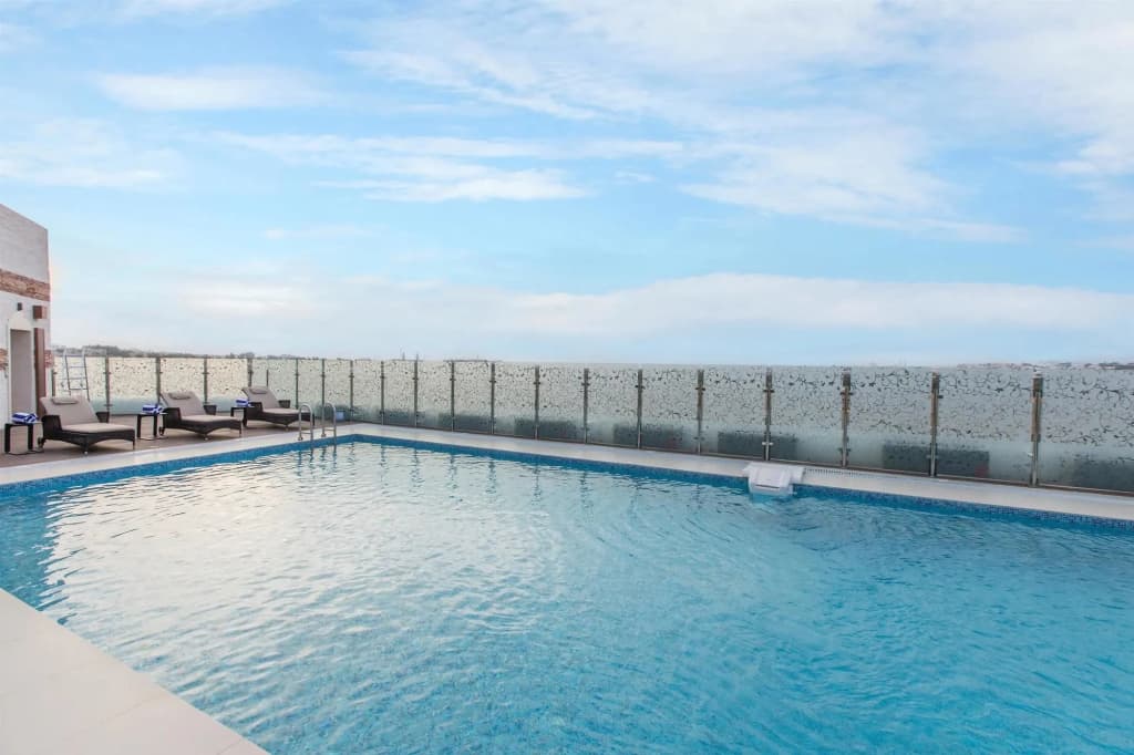 Coral Muscat Hotel & Apartment - photo 20