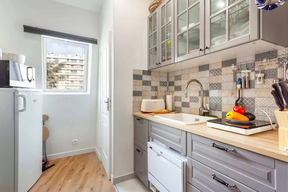 Large Studio in the Heart of Paris, for 4 People - photo 12