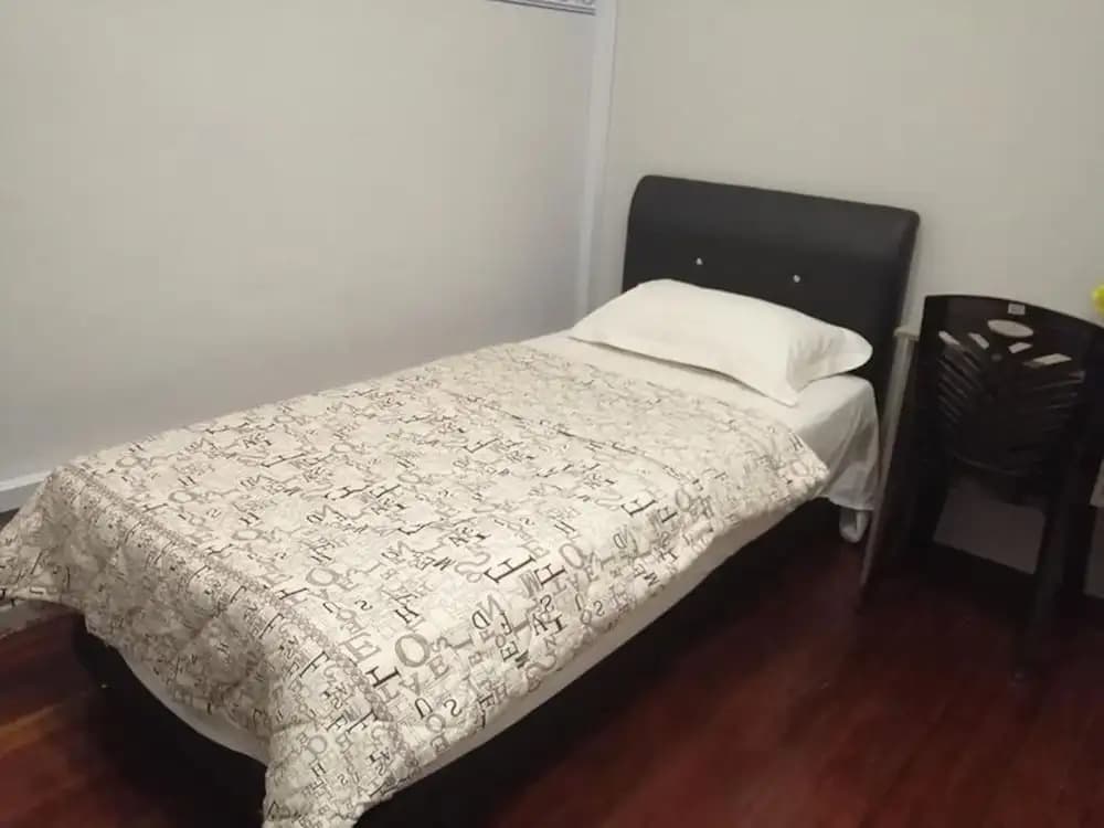 Single Room With Ac, Central Accomodation - photo 2