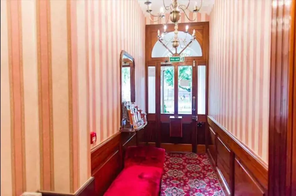 Avonmore Hotel Cartwright Gardens - photo 13