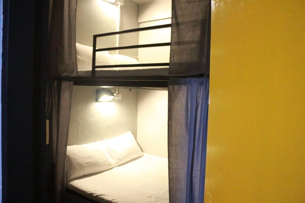 Beehive Phuket Old Town - Hostel - photo 5