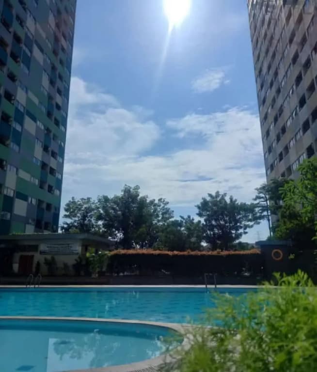 THE ROOMOS Hotel Apartemen - photo 4