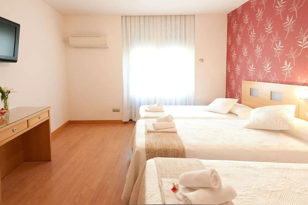 Hostal Abami II - photo 4