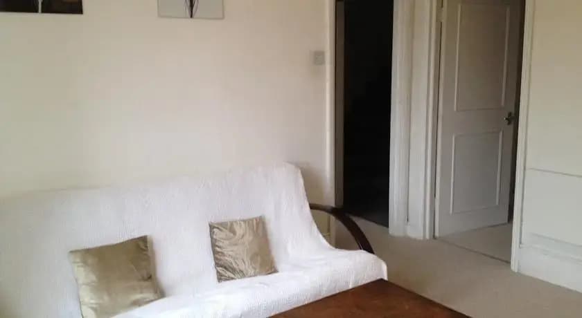 Talgarth Apartment - photo 5