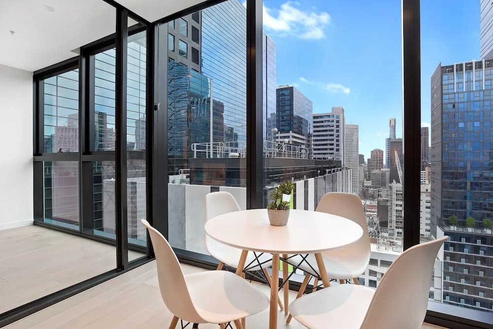 IfStays EQ Tower Apartment - photo 7