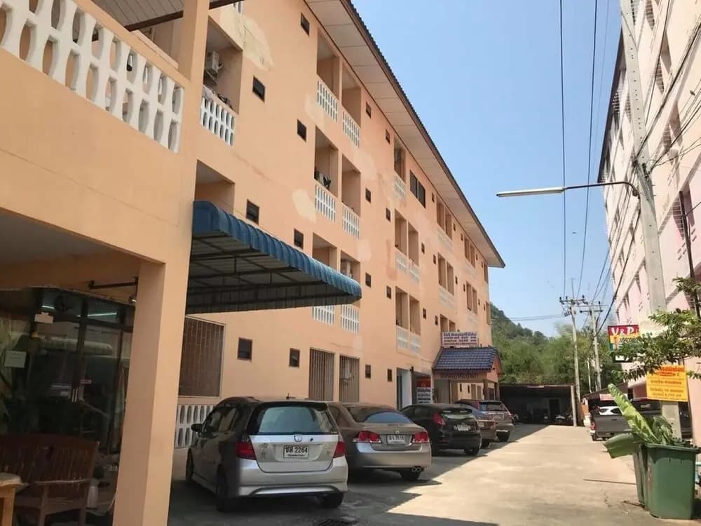 Watcharee Apartment - photo 6