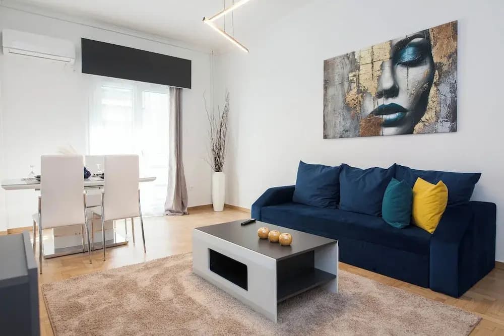 Stylish Renovated 2 Bd Apt in Exarcheia - photo 27