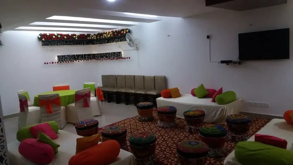 Sundeep Inn - photo 13