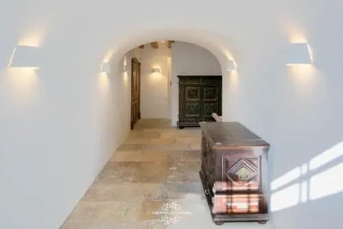 Old Town Deluxe Duplex Suite - photo 9