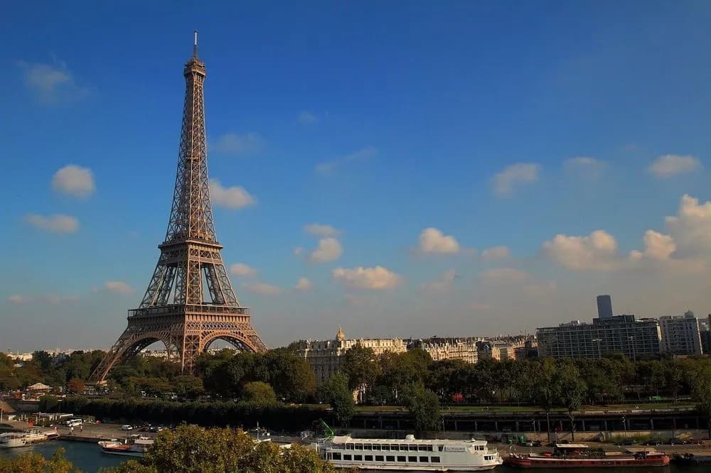 CMG Tour Eiffel - photo 16