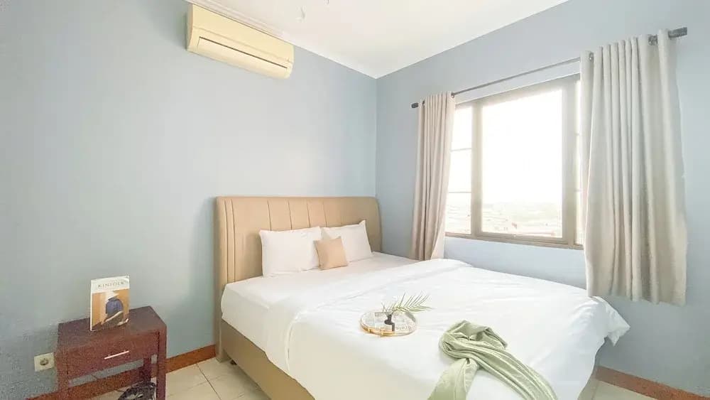 Spacious And Comfy 3Br At Puri Garden Apartment - photo 22
