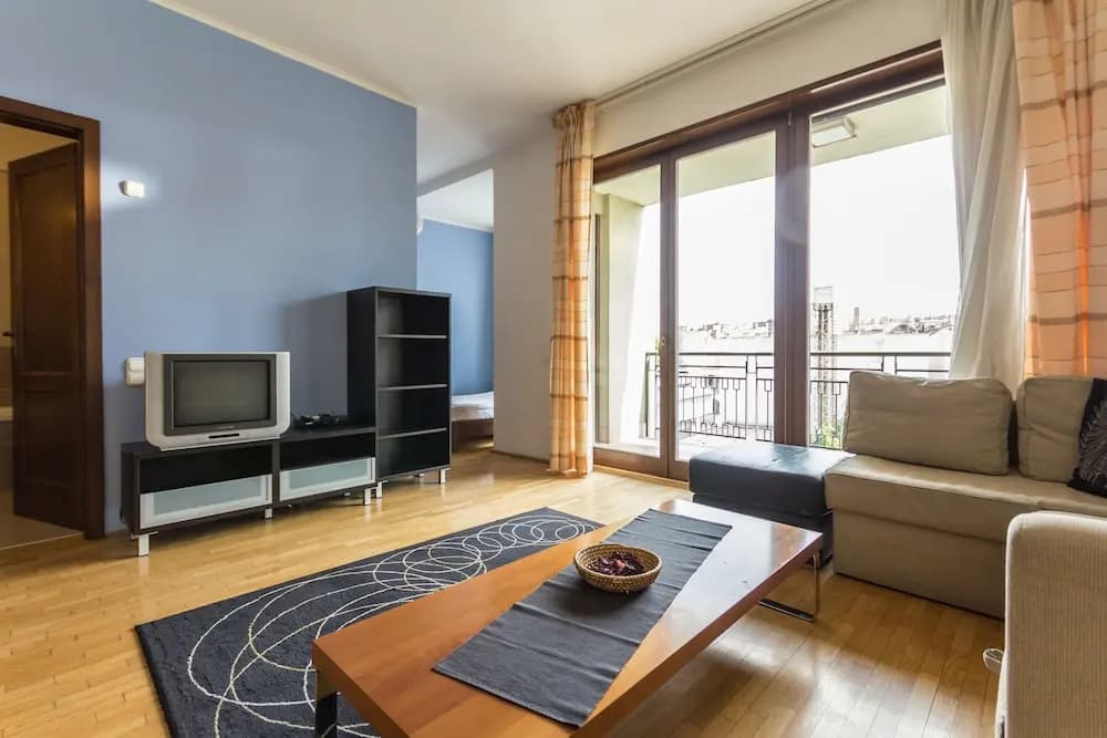 Club 99 Apartments - photo 3