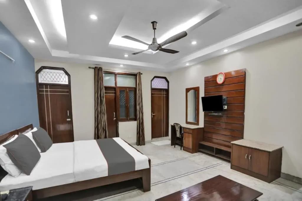 Hotel OM Plaza - photo 4