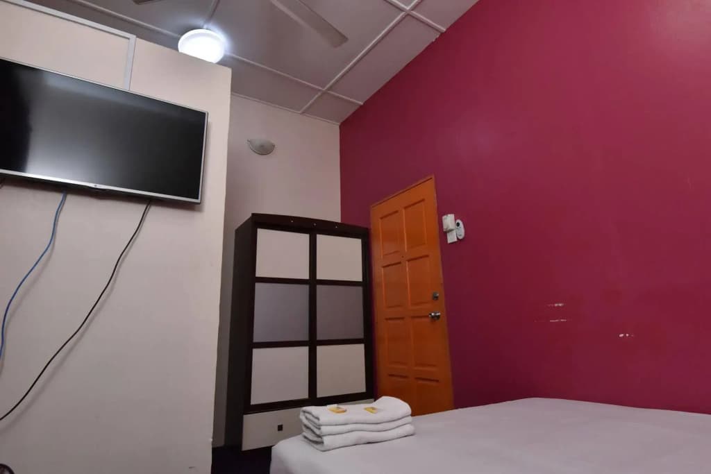 Eighty-Eight Inn - photo 4