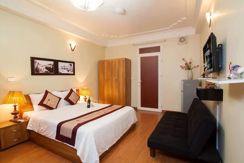 Homestay in Hanoi Old Quarter Private Room with En Suite - photo 3