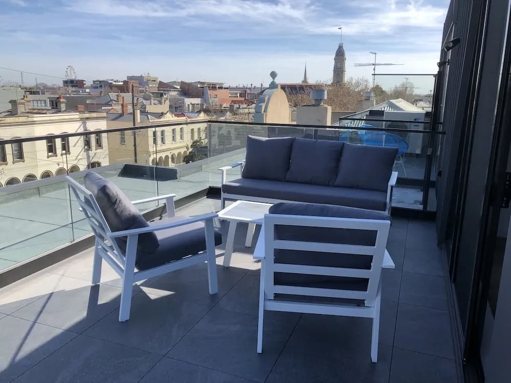 Q Squared Serviced Apartments - photo 10