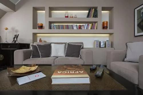 Suzzani Halldis Apartment - photo 3
