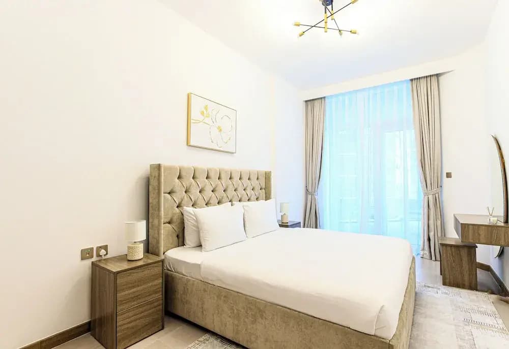 1BR Apt Residence Along Business Bay Canal - photo 4