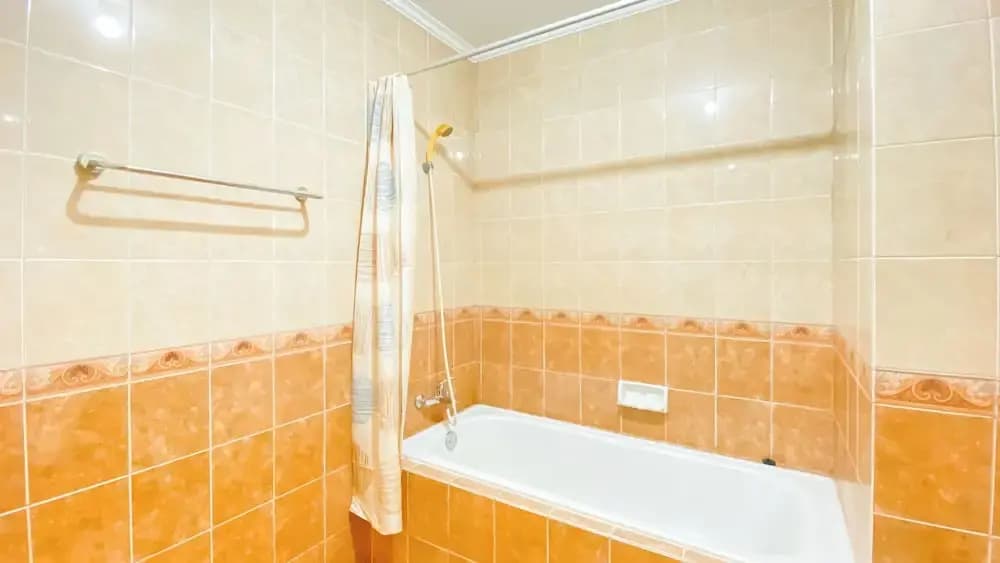 Spacious And Comfy 3Br At Puri Garden Apartment - photo 10