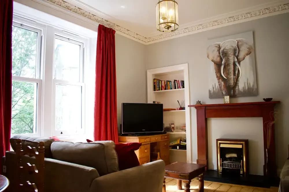 Welcoming 2 Bedroom Flat Near Fountainbridge - photo 16