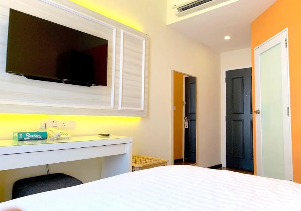 iStay Hotel - photo 4
