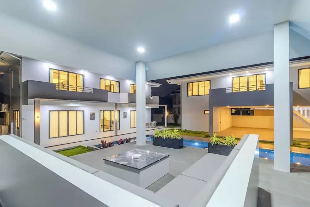 2 Villas 2 Kitchens  Huge Pool V258 - photo 1