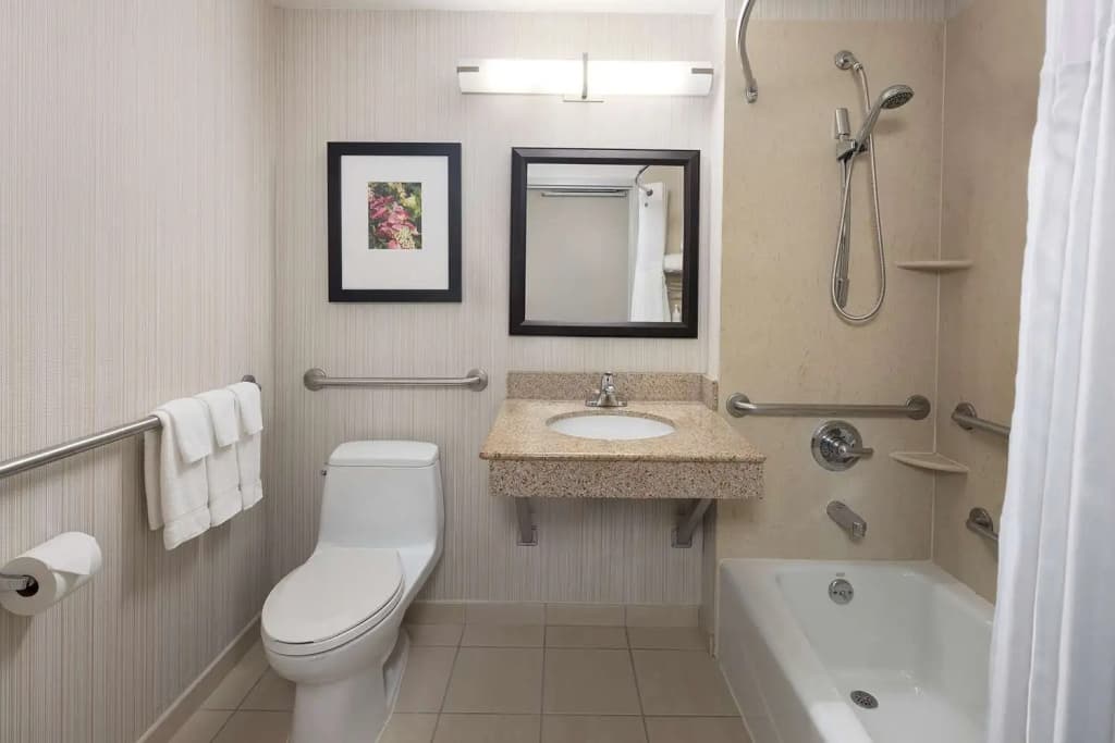 Hilton Garden Inn Queens/JFK Airport - photo 47