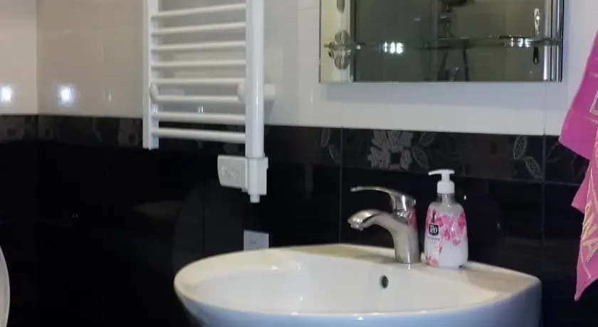 Apartment on Alexander Griboedov 16 - photo 8