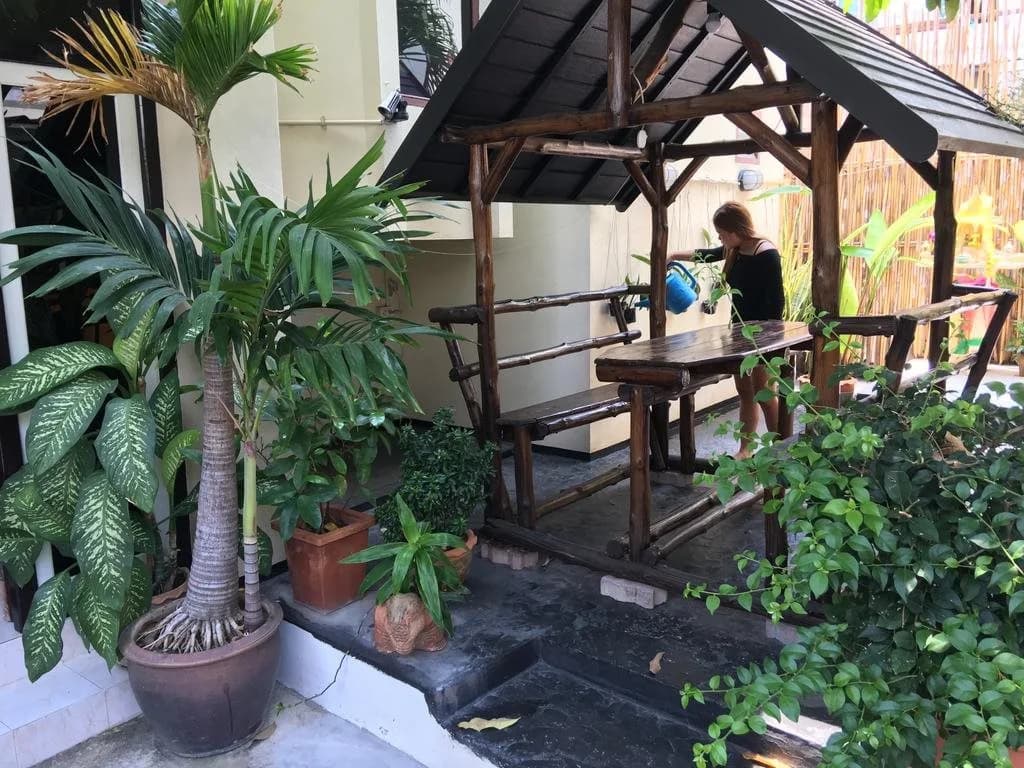 Taphouse Guest House - photo 21
