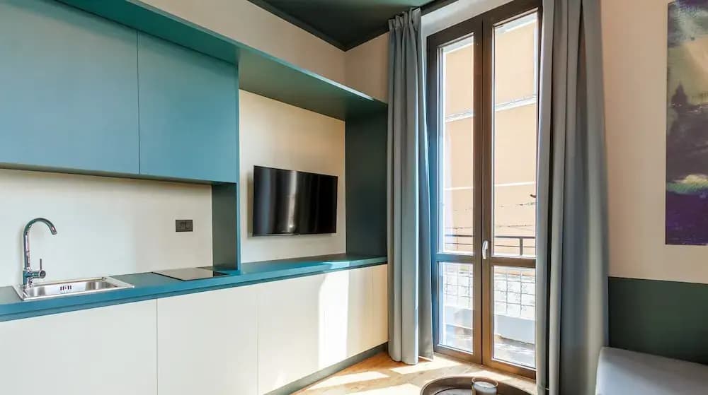 Studio in Milan's Bovisa Area - photo 5