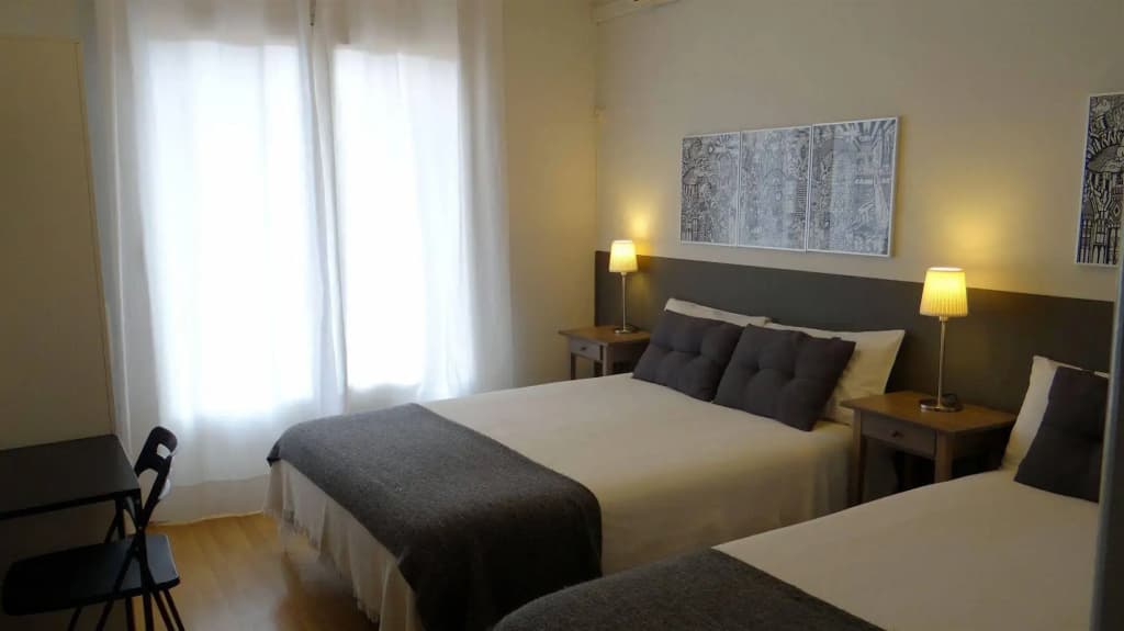 Hostal El Ninot - photo 45